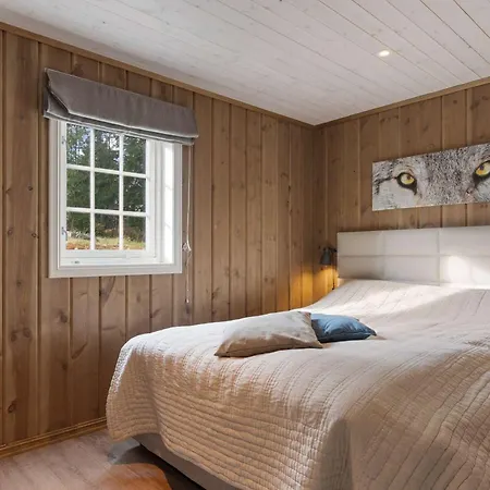 Mosetra2038 By Vacationtrysil